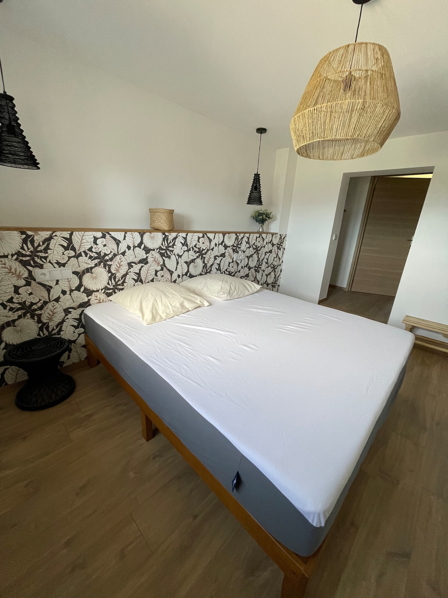 Chambre avec lit 180 cm
